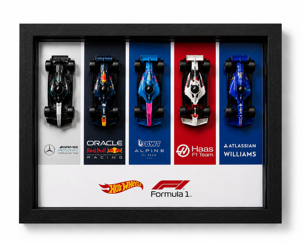 Hot Wheels x F1 framed display close-up showing team diecast models – 20x25 cm